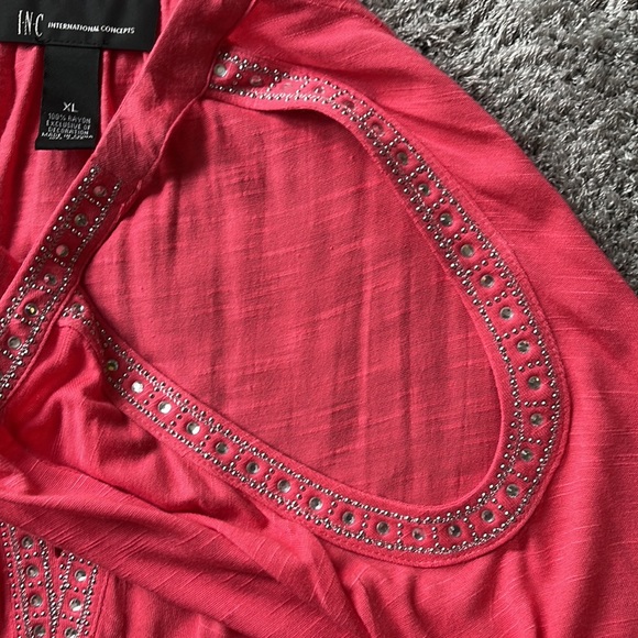 NWT-INC Women”s Top with Cold Shoulder & Key hole Neckline. Embroidered accents - Picture 8 of 9